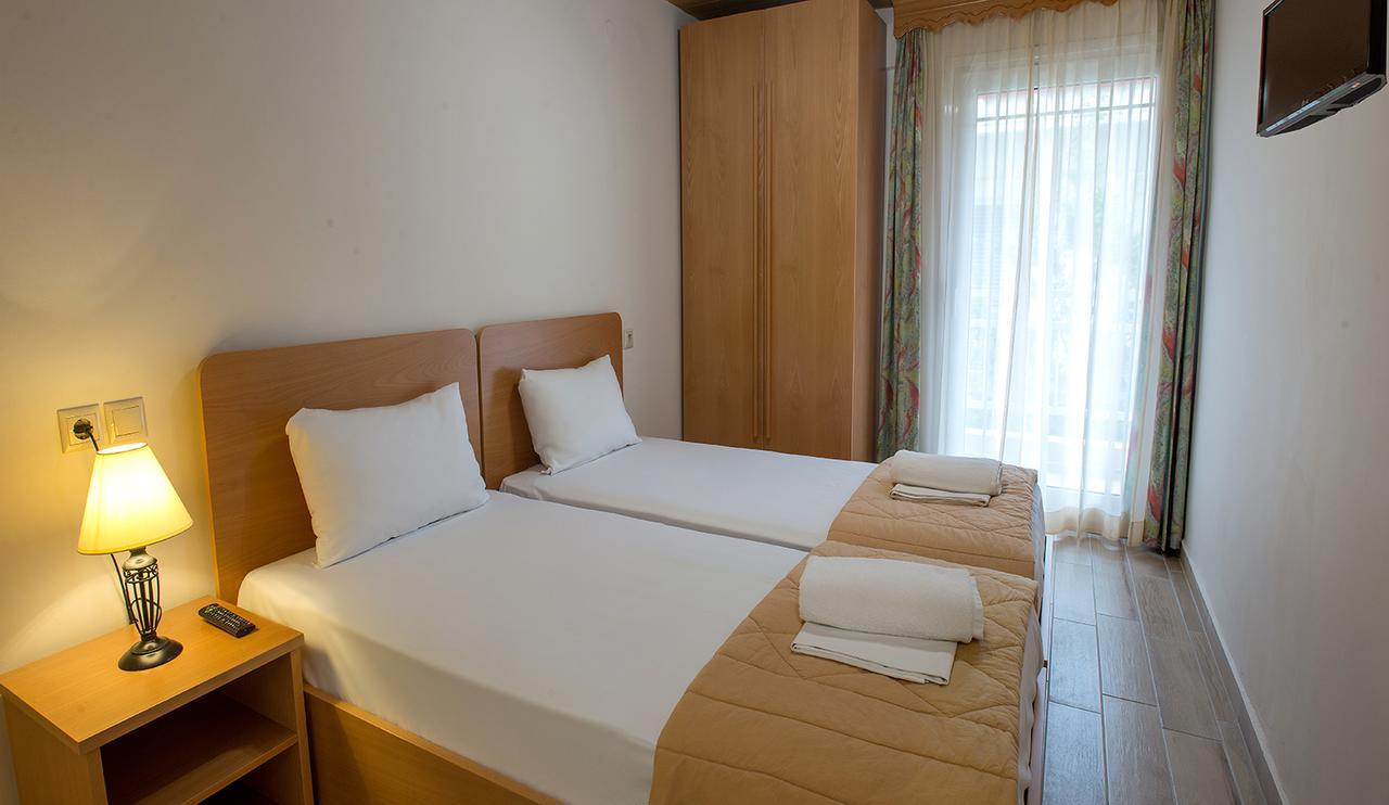 Nepheli Apartments And Studios Paralía 외부 사진